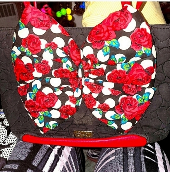 🍁RARE Betsey johnson Huge rose bow tote bag - Picture 1 of 4